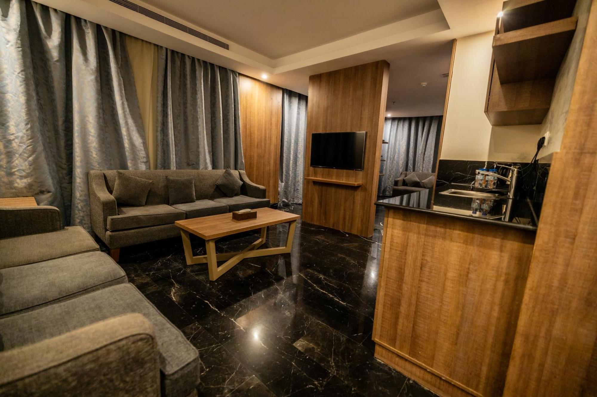 Mora Hotel By Pioneer Dżedda Zewnętrze zdjęcie